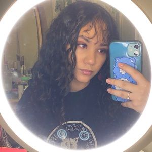 Meet your Posher, Daniella